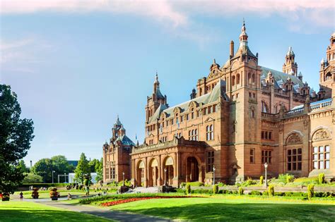 De Kelvingrove Art Gallery and Museum: Een Oase van Kunst en Geschiedenis in het Hart van Glasgow!